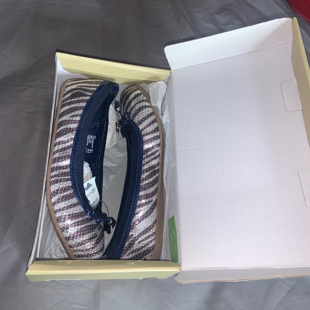 Michael Kors flat shoes - Picture 4 of 6